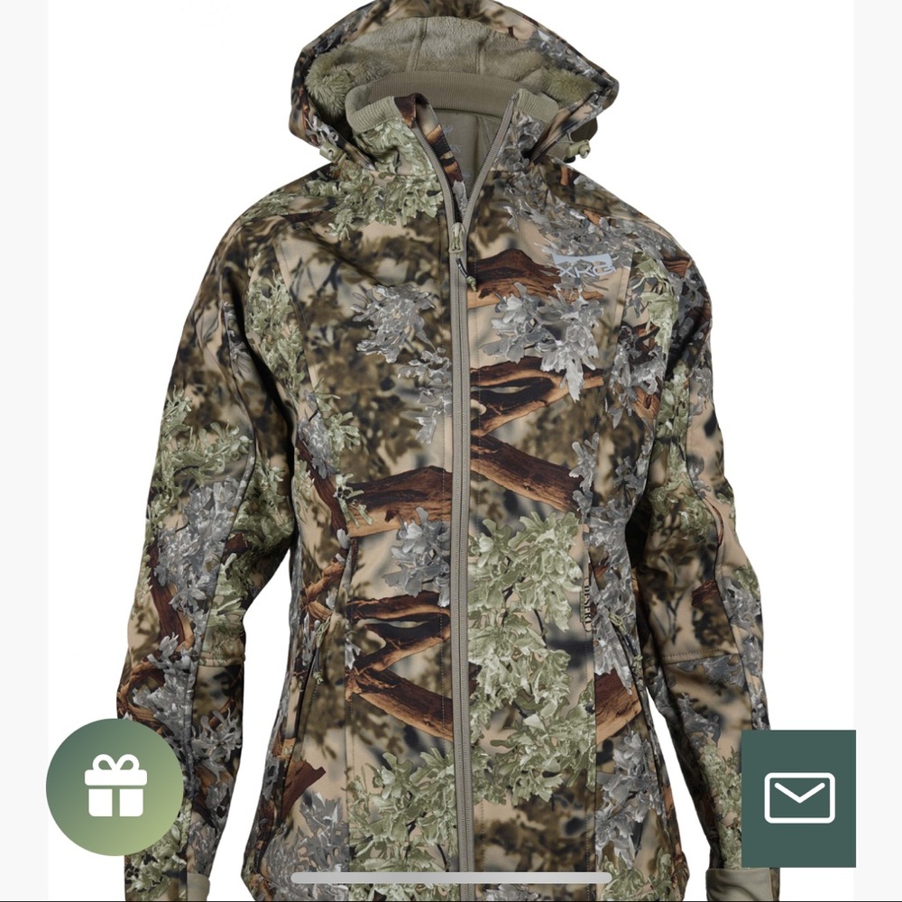Women’s kings camo jacket